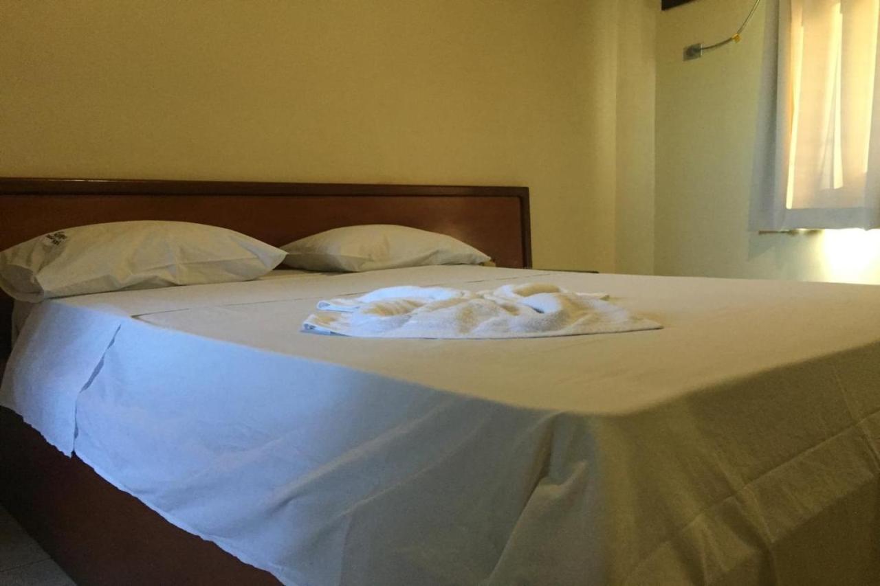 Oyo Hotel Sampaio Itumbiara Buitenkant foto